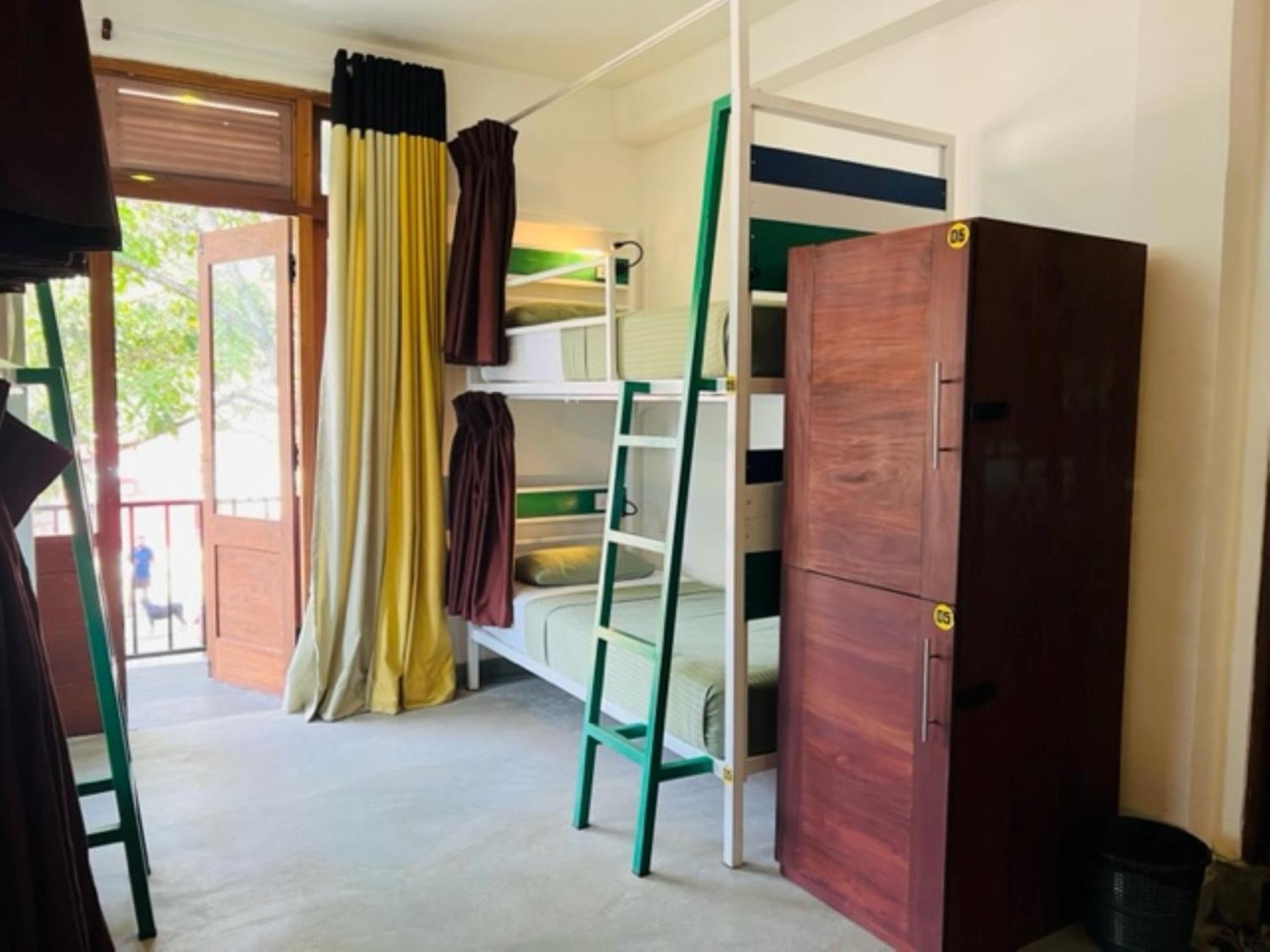 Downtown Hostels Procida Dış mekan fotoğraf